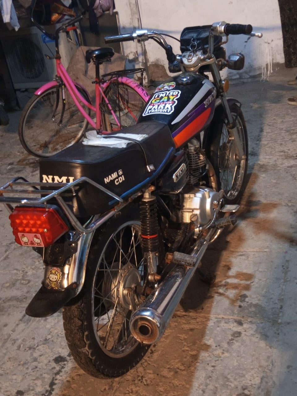 نامه امتياز اصلي درجه اوراق سكنر درجه جديده او 
المكينه خرسه تخبل سعرها 650او بيها مجال قليل 
بصره معقل ***********
