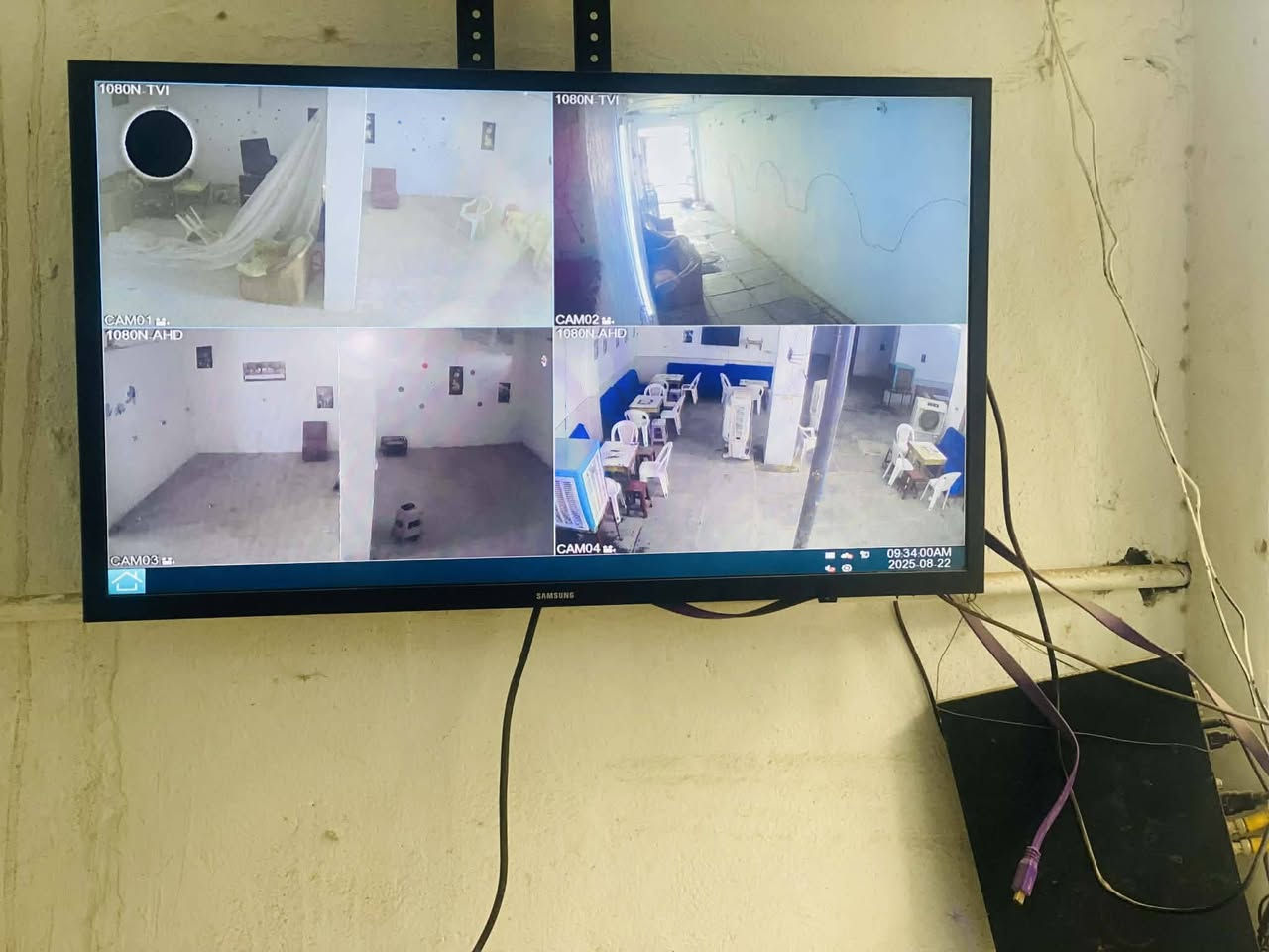 غراض كوفي كاملة للبيع او ايجار الكوفي مع الغراض ***********
