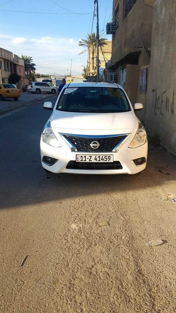 السلام عليكم نيسان سني هندي موديل 24 رقم بغداد بسمي. السيارة بيها قطعتين صبغ   السيارة ماشية 29الف  السعر 115وبيها مجال بسيط حك جية  العنوان بغداد حي القاهره ***********
