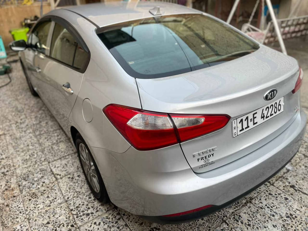 كيا فورتي 2016 رقم بغداد باسمي تحويل ثاني يوم 
ماشيه 84 الف حقيقي 
مكينه جديده مامفتوحه 1800 دوش 
تبريد تدفئه تخم تاير جديد  خير من الله سياره وارد امريكي حادثها غرق السياره كل نقص مابيها جاهزه اخر حبايه  الاستفسار ع رقم هاتف ***********
مكان السياره بغداد الحسينيه Colombo, Sri Lanka
