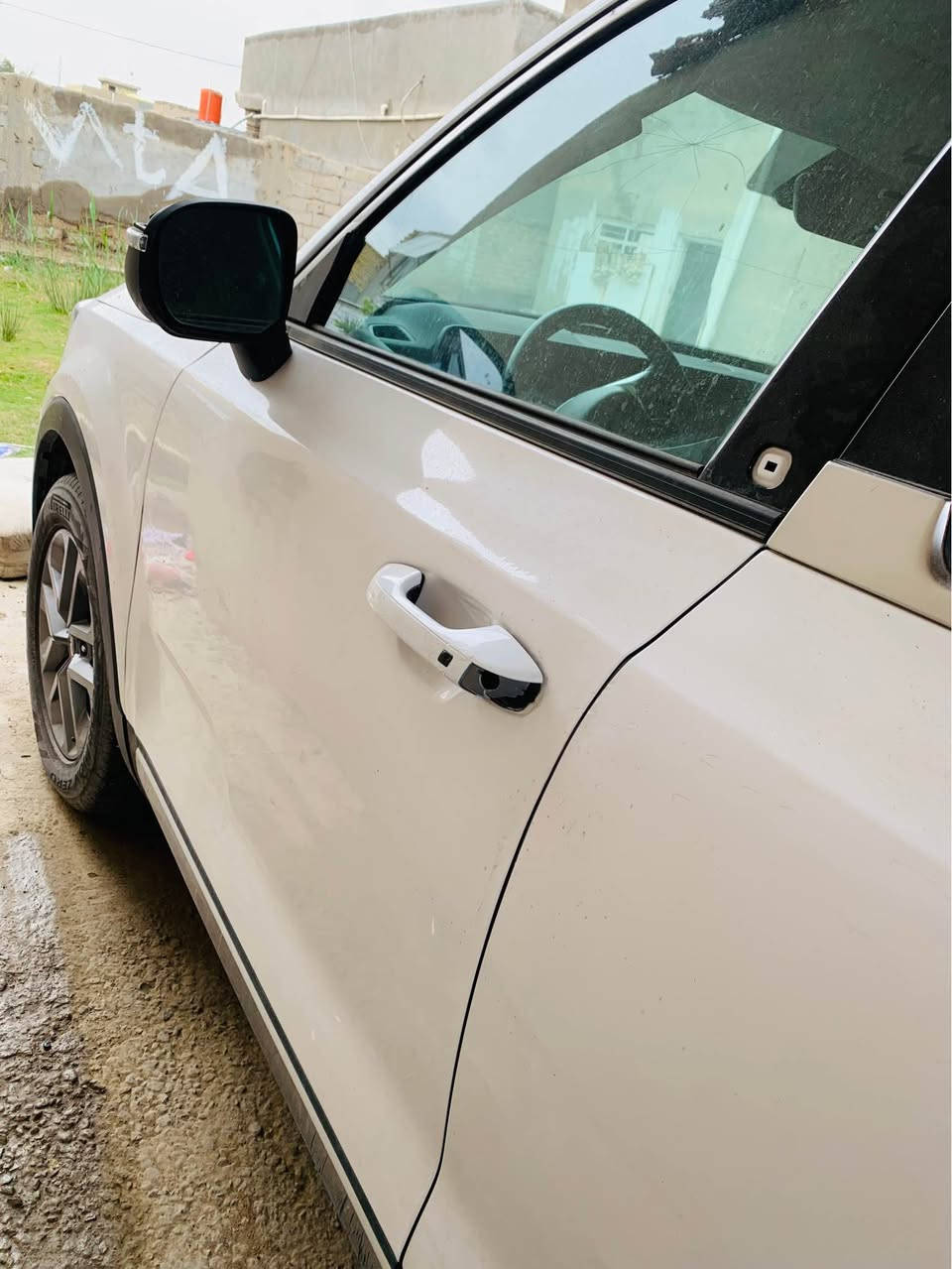 السلام عليكم كيا تيلورايد Lx 2023 للبيع بعدها ما مرقمة ضربتها باب خلفي الأيمن سعرها 265 للأستفسار ***********
*********** ماشيه 25 الف صورة حادثها موجودة حلة, بابل
