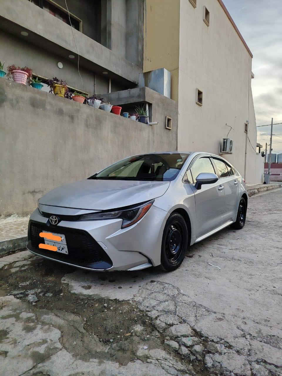 السلام عليكم... كورلا موديل 2020 سيارة بدون تبديل صبغ بونيد وبيها صبغ بالصندوق خلف الرقم شي بسيط  بدون داخل بدون ايرباك صور الحادث بالمنشور والفحص كير محرك شرط السعر 147 مكان السيارة كركوك قضاء الحويجة للأستفسار ***********
