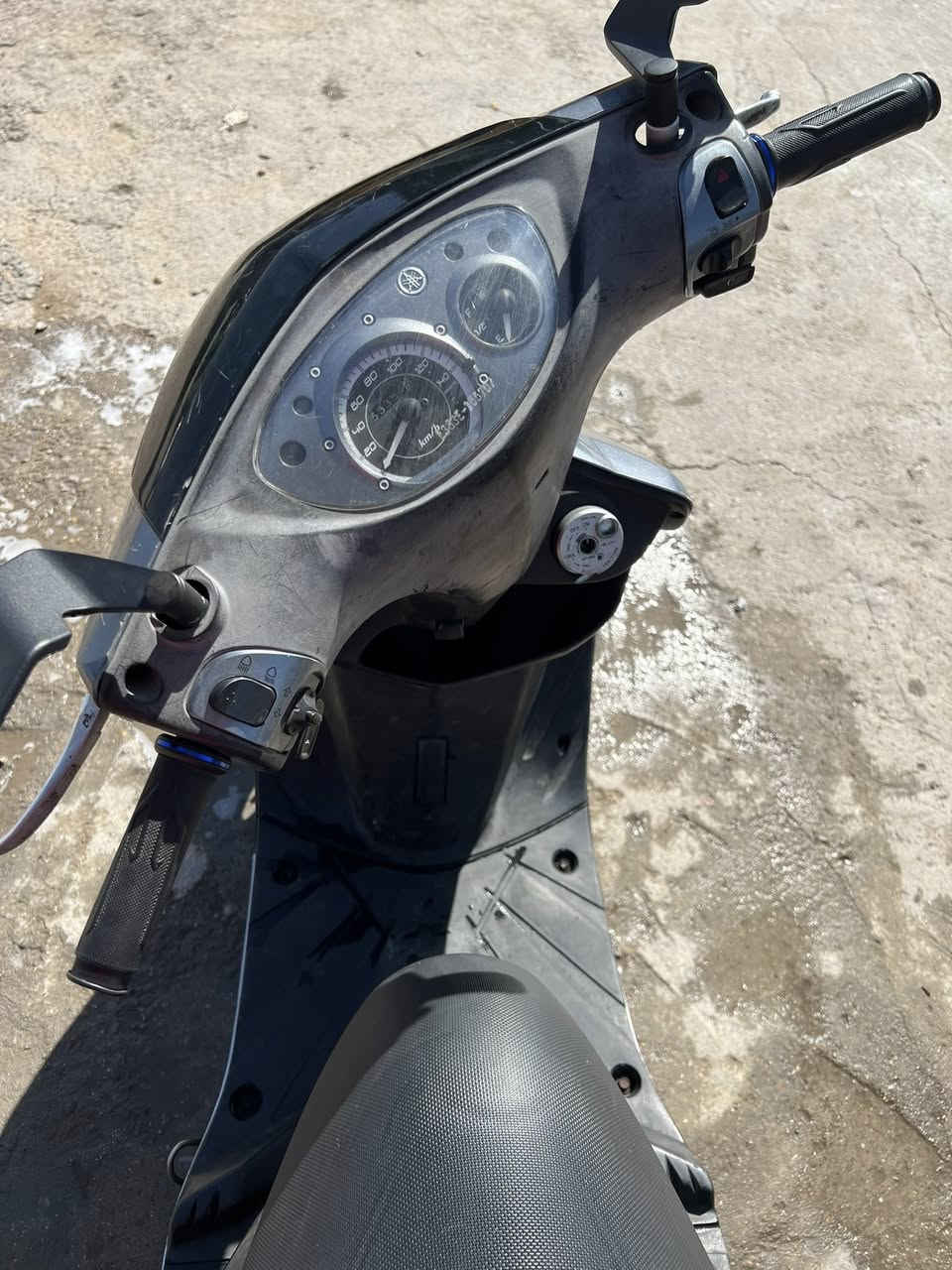 سلام عليكم شباب
دراجة ثعلب صالهة شهرين من مازلة من الرمبة وكالة اي نقص ما بيهة من التاير لتاير كلشي شغال بيهة 
مكاني غزالية 
متواجد فيس ورصيد 
الرقم ***********🤑✌️
السعر 750
