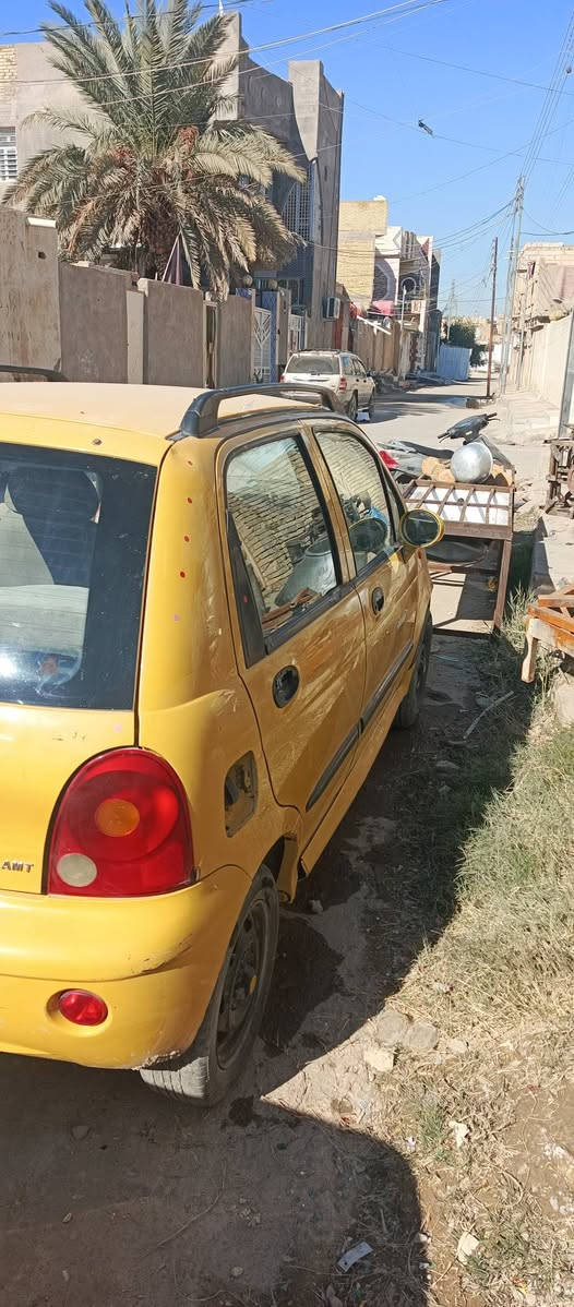 سيارة كيو كيو اوتوماتيك 3سلندر اجرة رقم بغداد سنوية ماساقطه ومصفره هيئة وغرامات سيارة بحالة جيده موديل 2010 السعر 17.  اتصال ع الرقم ***********
