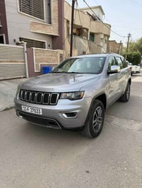 جيب لاريدو  موديل 2019 لمتد فول 1/1 فتحه بصمه جلد جنطه كهرباء محرك 360...