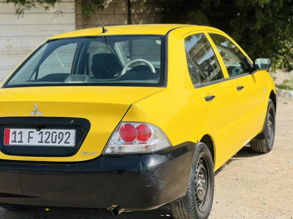 سلام عليكم خوان
لانسر موديل 2010 
السياره حلوه ومتعوب عليها 
مال جناي ماناقصها برغي 

تخم تاير حداديه 
كير محرك كله كفاله 
مابيه لا صبغ ولا ضربه مكفوله كفاله عامه 

السعر 75 وبيه مجال حق الجيه 
مكاني بغداد الزعفرانيه 
قرب شارع السندباد 
خاص مغلق تصل وتدلل ‭0772 149 1911‬
