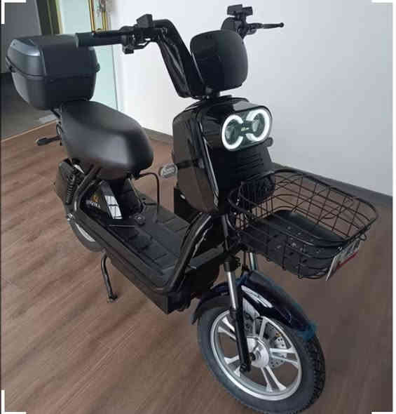 دراجات شحن للبيع…. 
سعر القطعة 850,000
كما تتوفر مبيعات جملة  لاصحاب المحلات التجارية
الموقع بغداد  ، 
لمزيد من التفاصيل التواصل على الرقم ***********
