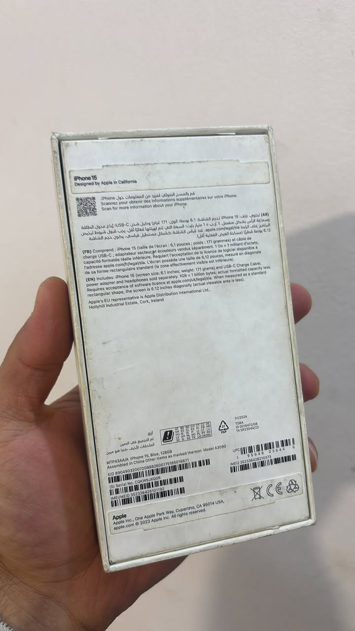 15 عادي 
ذاكرة 128
جهاز باطاريه 86‎%‎
ماستر 3A
نضافت جهاز 100‎%‎
كل ملحقاته ويا
السعر 675 وبي مجال
مع وصل شراء مالته  بسعر 1،100
عنواني : بغداد حي اور 
***********
