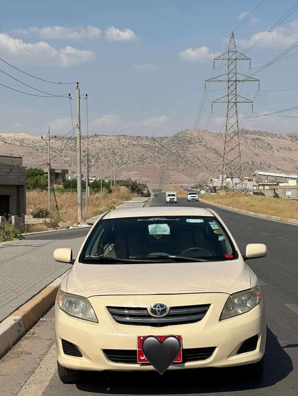 TOYOTA
Crolla 
2009.       بــۆڤرۆشتن 
بێ دەعم و بێ لێدراو پشت و پێشی کە پسە . 
مە کینەی نە کراوەتەوە تا ئێستا بەشەرت . گیڕ عادی
شـوێن کـۆیە 
***********  
***********
