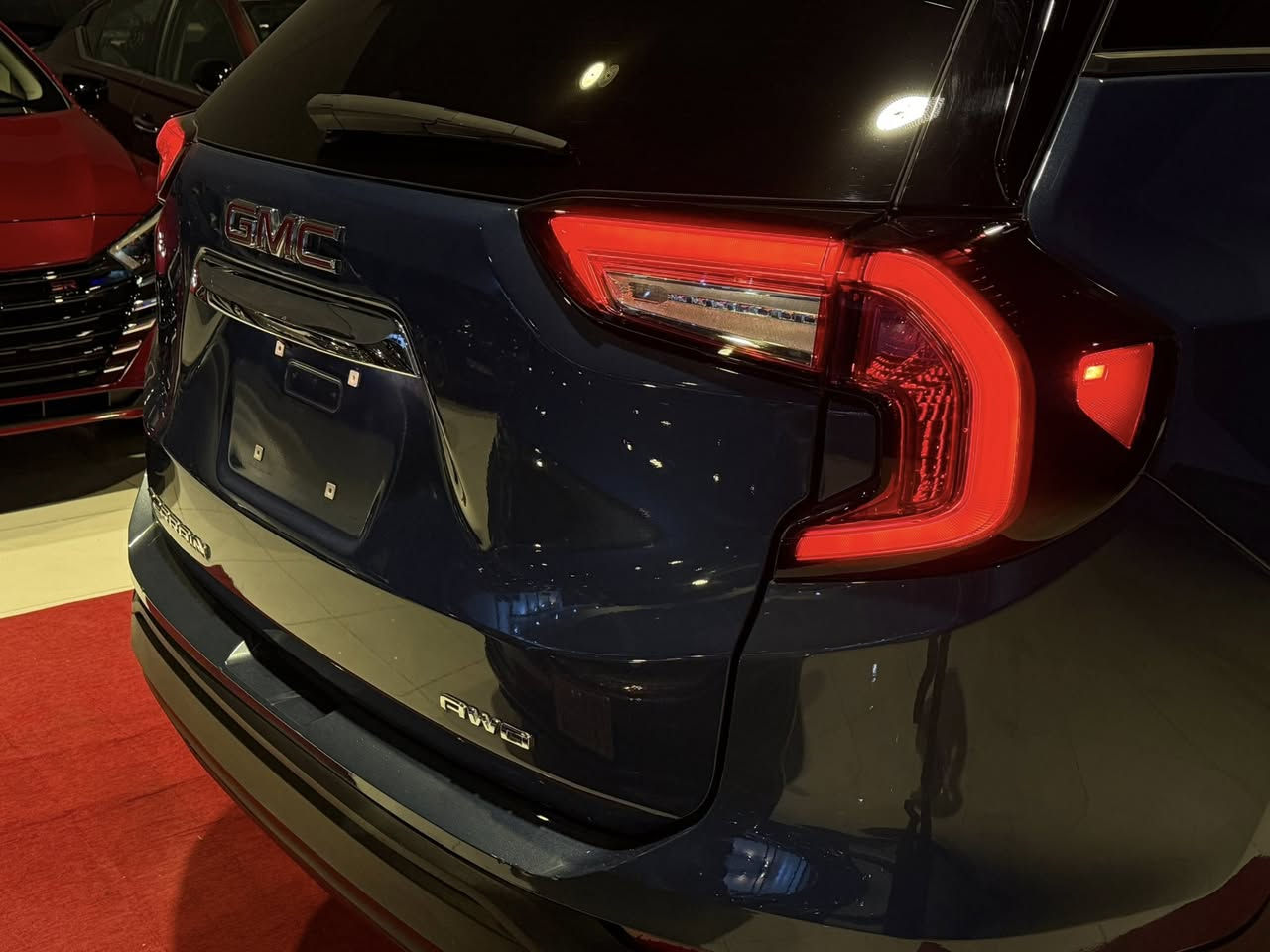 عربى/کوردی
GMC Teran

2024

عدد الأميال : 27,000ميل

ضرر: قطعة

سلندر: 4 سلندر

محرک: 1.5T

السعر / 16,700$

كاميرا خلفية - مسند الید - تحدید السرعة - شاشة  - 8 وسادة هوائية - لایت زینون - سستم الایفون

GMC Teran

2024

ماوەی ڕۆیشتن : 27,000ميل

بۆیاغ: يةك پارچة 

پستۆن: 4 پستۆن

بزوێنەر: 1.5T

 نرخ / 16,700$ 

کامێرەی دواوە - بالیفی دەست - دیاریکردنی خێرای - شاشە  - 8 پەرەشووت - لایت زینۆن - سستەمی 

ئایفۆن

:

(معرض عين دبي)

***********~کۆروک

***********~اسیا
