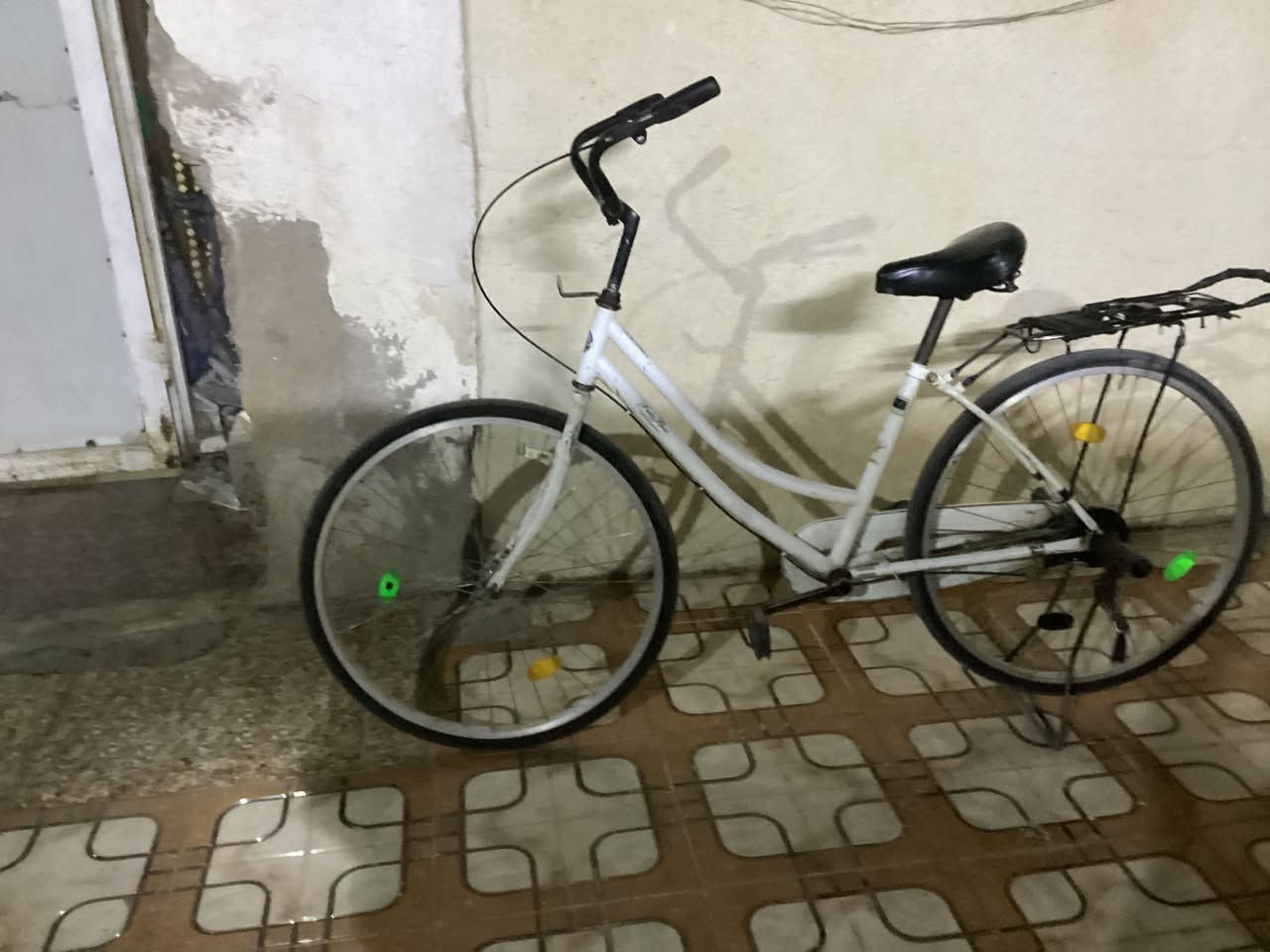 بيسكل للبيع  ويه مداكل 2017ياباني  سعره 70وبي مجال  أو مراوس بيسكل نضيف


**إذا كنت صاحب هذا الإعلان وتريد حذفه لأي سبب، رجاءا أرسل رسالة إلى الدعم الفني**