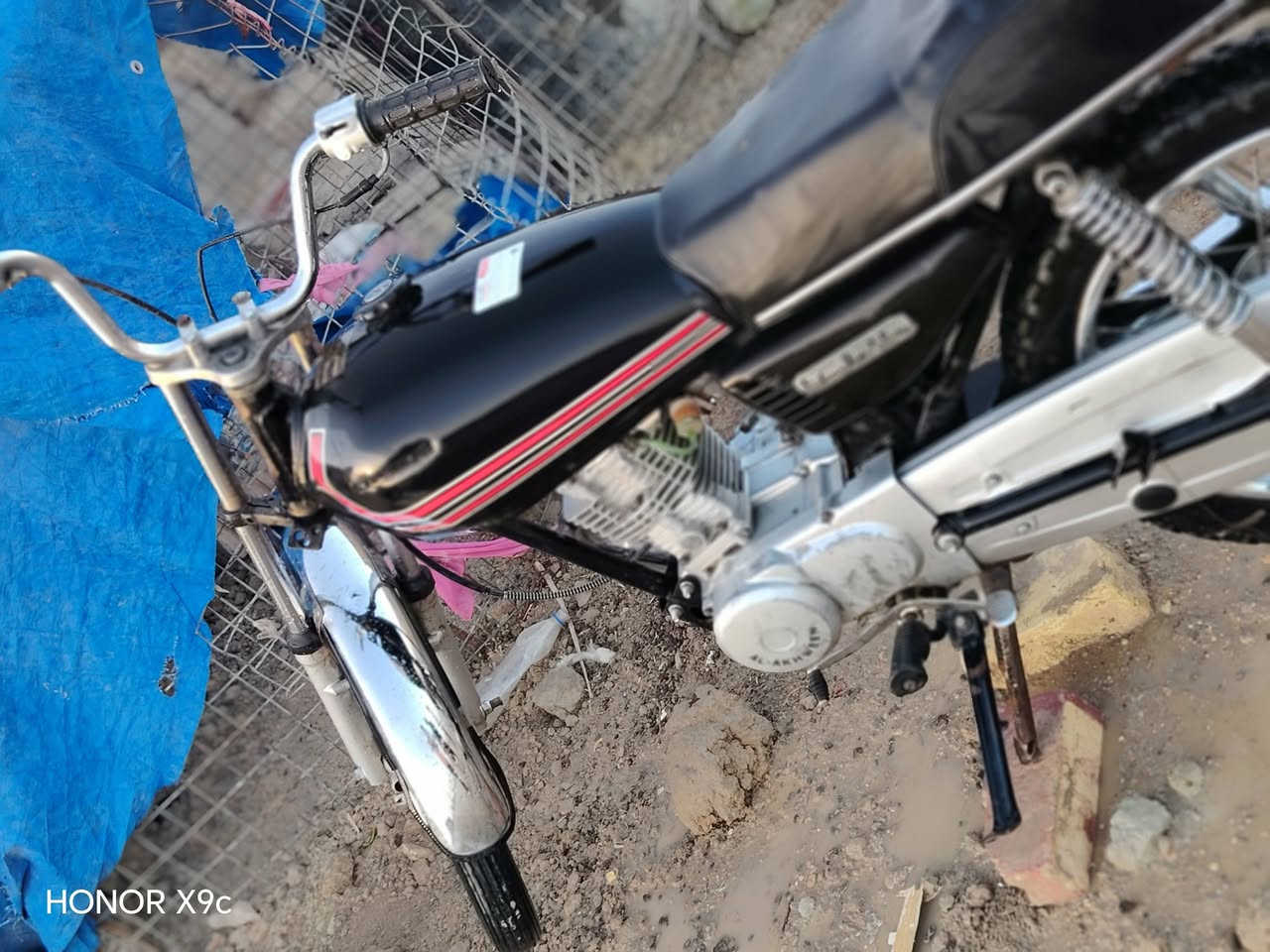 سلام عليكم دراجه 20 كلك مكينه رابيدو مفتوحه بستم وبوشه توني مكمله تايرات نضاف شاصيه حلو تانكي كشن  دراجه مالت شغل  مراوس وبيع 300 
عدك مراوس نضيفه جملك مكاني سوك شيوخ معامل طابوك


**إذا كنت صاحب هذا الإعلان وتريد حذفه لأي سبب، رجاءا أرسل رسالة إلى الدعم الفني**