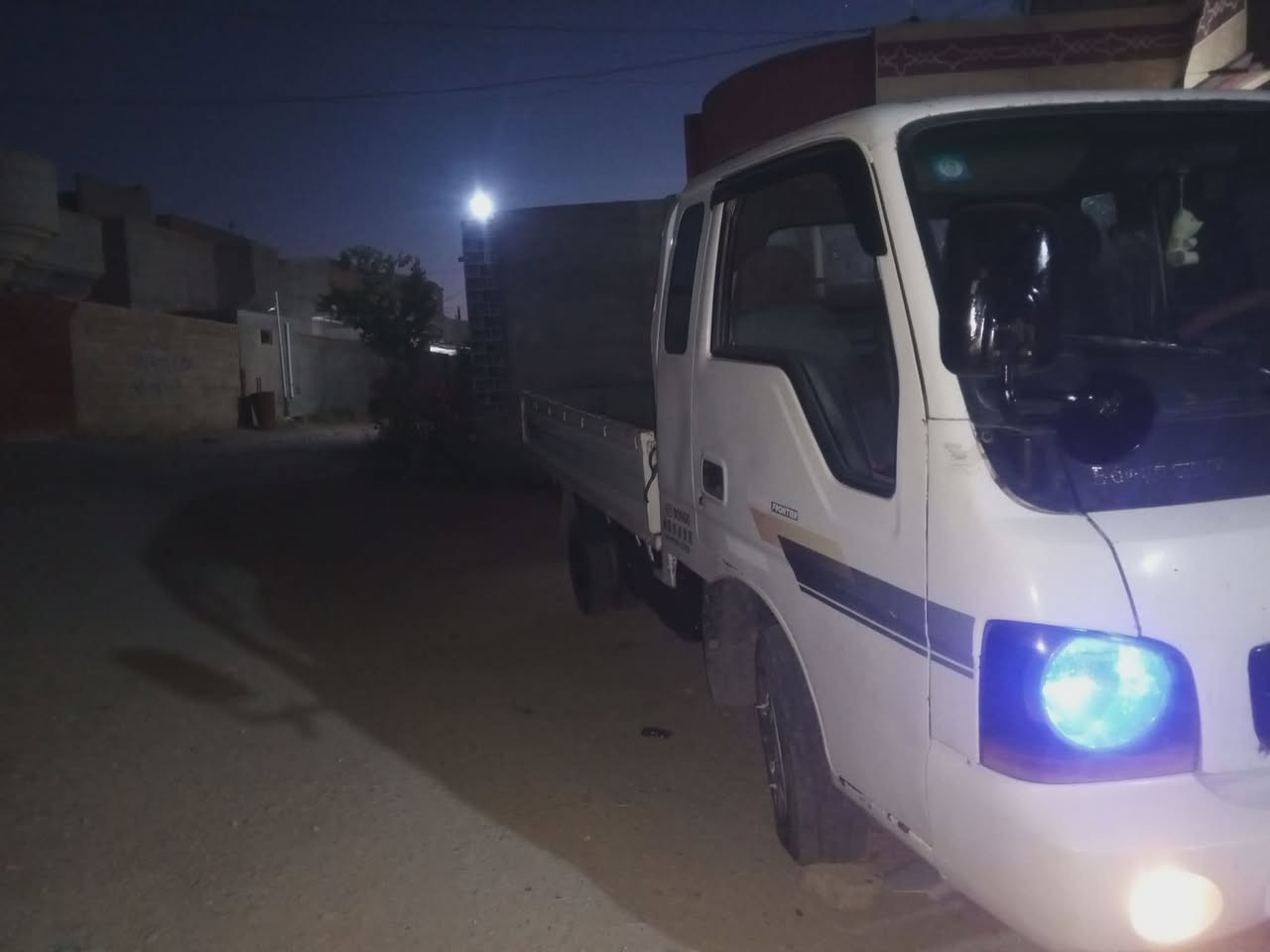 سايلند ام عيون موديل 2000رقم بغداد صاحبه بل ديره تحويل وكاله سنويه الى 2028/السعر 65وبيهه مجال بسيط تواصل على هاذ الرقم اتصال فقط ***********
