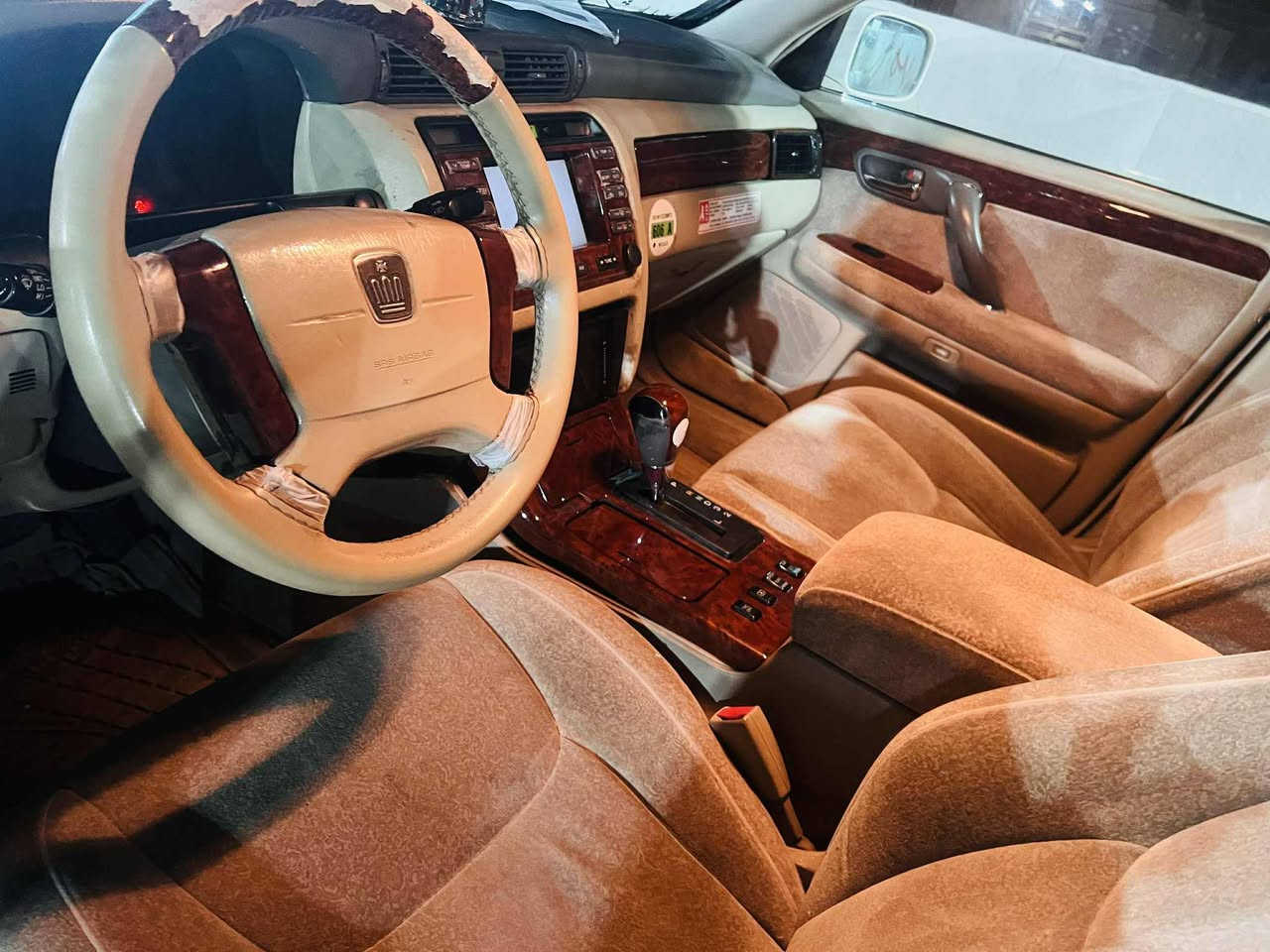 بەناوی خودای گەورە مەلیکە مووس  مۆدێل 2003 Dفۆڕی گەورە 4دووگمە ناوزەرد پێشودوا کریستاڵ داشبووڵ نەجەف دەبڵ شاشە چوارکوشن کارەبای فولی بێسڵایت  بێداعمولێدراو گێڕومەکینەو کارەبایو تەقەو ڕەقەی بەشەرت دووپارچە بۆیاخە تەبرید ساردوو گەرم لەسەر سویچ بۆعەیبو عار تەلەفون مەکە تیایانیە سعری 44گەڵا گۆڕینەوەش دەکەم بەشاهینەو ئاڤانتی و سام سۆنگ ***********
