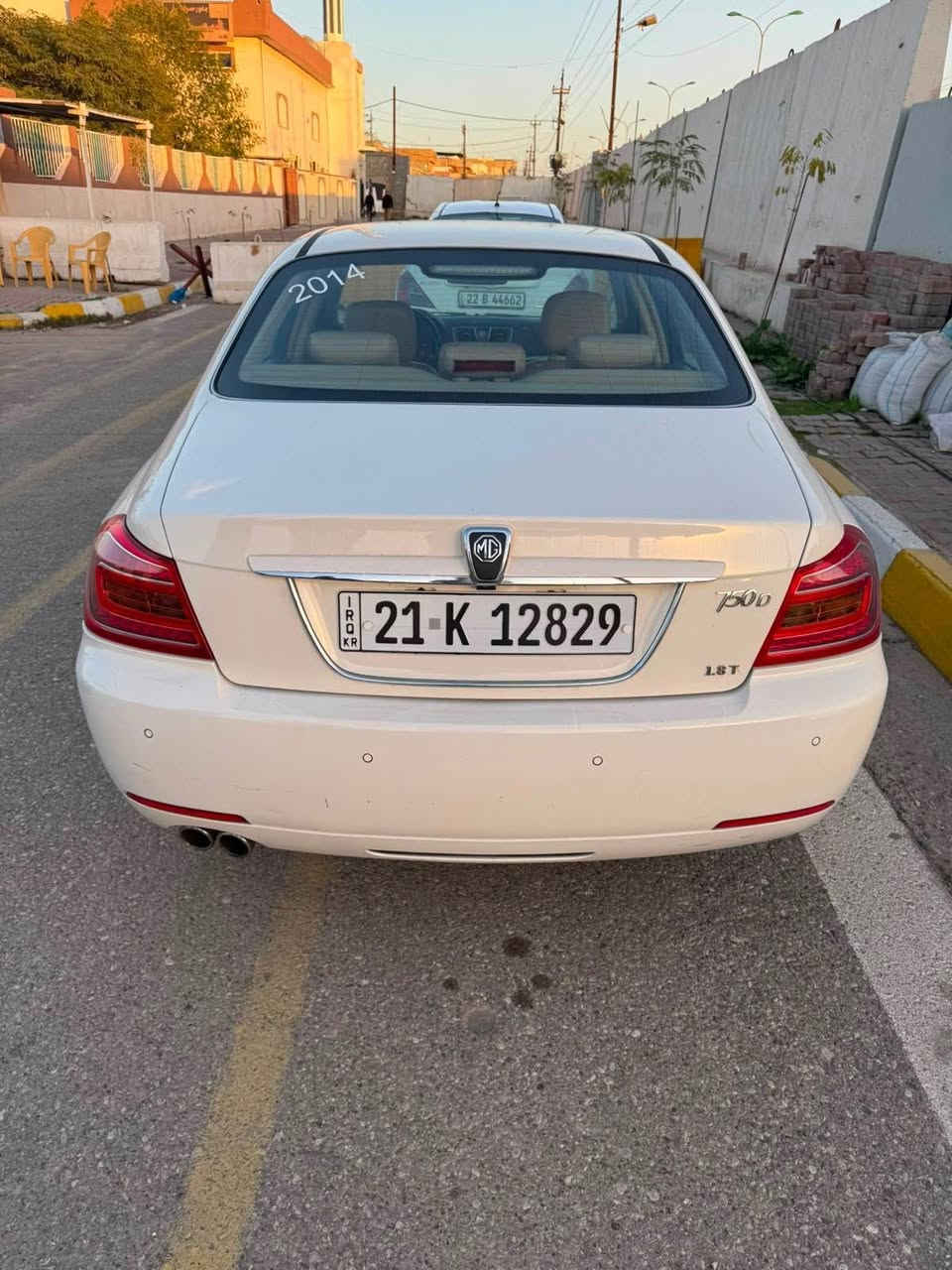 ام جي 2014 750 d
فوول موصفات 
كلين ضرر لايوجد
كير مكينة شرط
تبريد
كشن كهربائي
سلايد 
تحكم إسترين

*********** كركوك, العراق
