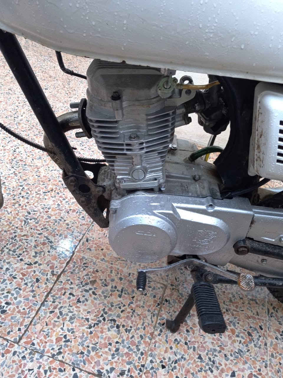 للبيع طافي مكينه بارت 99999 مبدل سلندر وكور جديدات قبل أسبوع السعر 230وبي مجال لطيبين
اليسال شنو العطل ماعرف جاي امشي بي 2وطفئ


**إذا كنت صاحب هذا الإعلان وتريد حذفه لأي سبب، رجاءا أرسل رسالة إلى الدعم الفني**