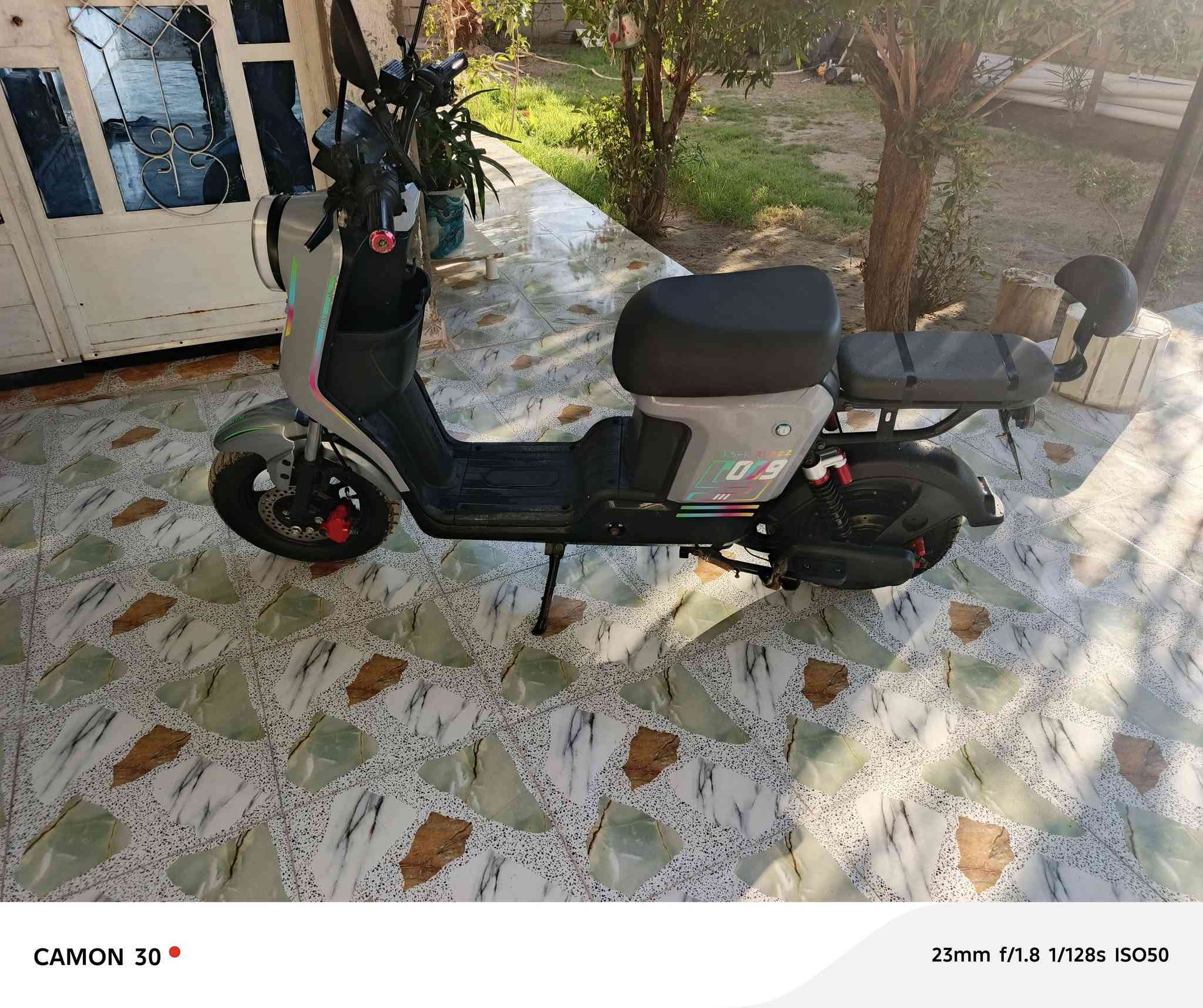 بايسكل شحن لبيع دراجة جديدة مكاني ديالئ خان بني سعد اذا اكو مراوس موطور ايراني هم يرهم بطاىياتة جدد تصال ***********
