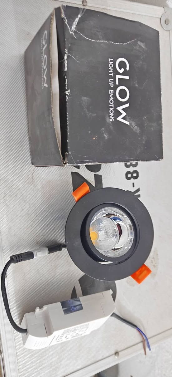 متوفر كلوبات لد الابيض ثابت والاسود متحرك وشريط لد   مع خمس توصالات ومكيبل ايرث  حجم 1×35  نحاس الاصلي قطعتين طول القطعه 25. متر الاستفسار خاص


**إذا كنت صاحب هذا الإعلان وتريد حذفه لأي سبب، رجاءا أرسل رسالة إلى الدعم الفني**