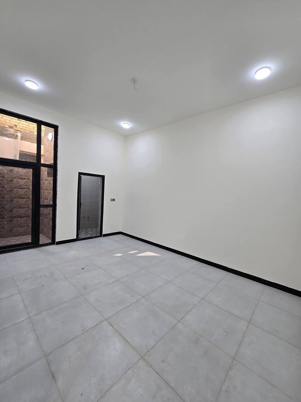 بيت  البيع زراعي سند 25
العنوان التقيه الثالثه داخل مجمع الروان النموذجي شارع 15
المساحه 150
الواجهه 750
النزال 20
البيت طابقين 
عدد الغرف 4
استقبال
صاله عدد 2
مطبخ 
مجمعات صحيه طابقين***********
