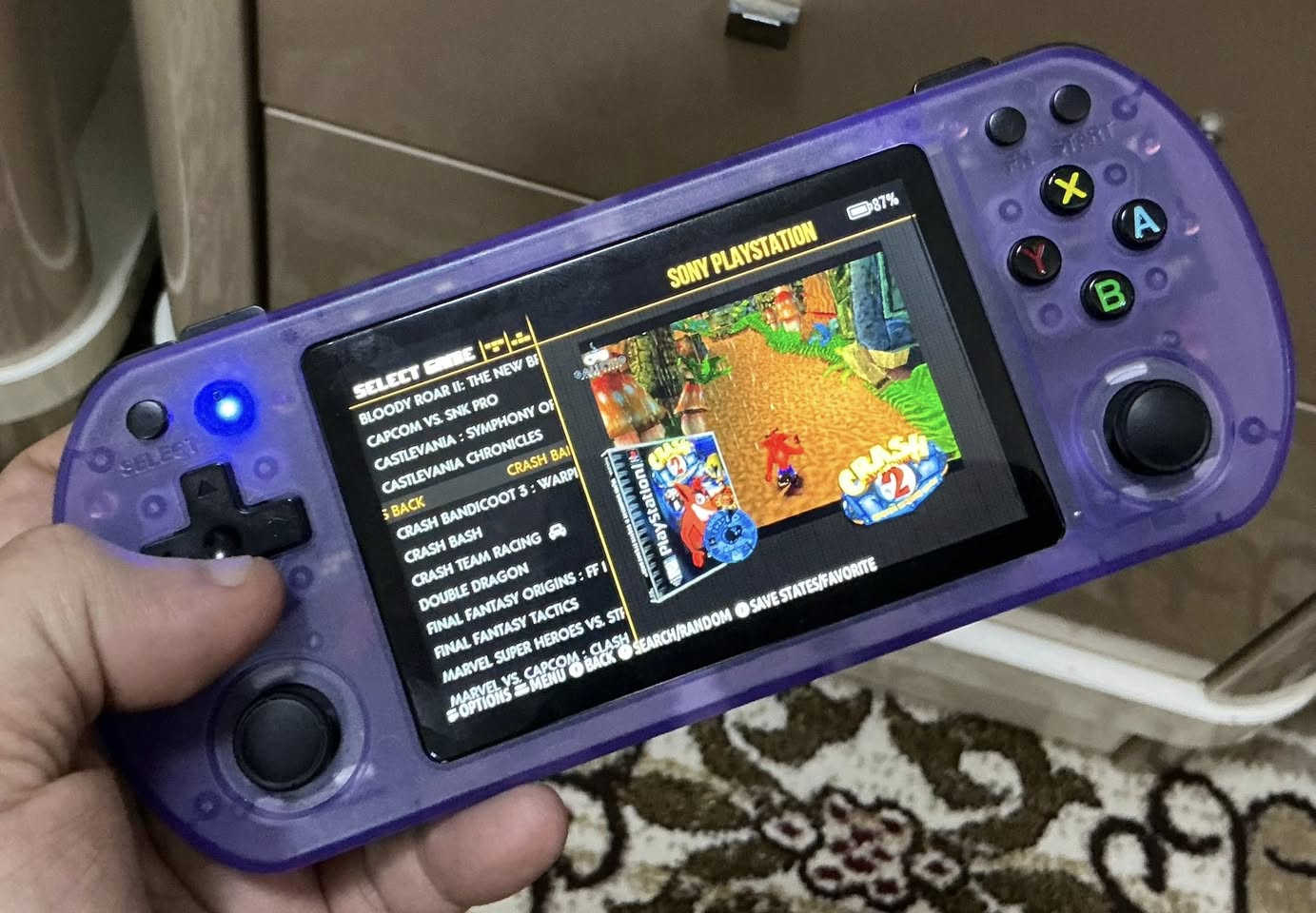 متوفر للبيع قطعتين جهاز العاب hand held U8  يحتوي العديد من المحاكيات والعديد من الالعاب قطعتين وحده بالعلبه والثاني بدون علبه سعر الاول ٥٥ الف والثاني ٤٥ الف


**إذا كنت صاحب هذا الإعلان وتريد حذفه لأي سبب، رجاءا أرسل رسالة إلى الدعم الفني**