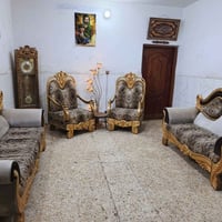 تخم ملكي تكمه نظيف جدا 7مقاعد ب225الف وبي مجال المكان الوشاش 077384149...