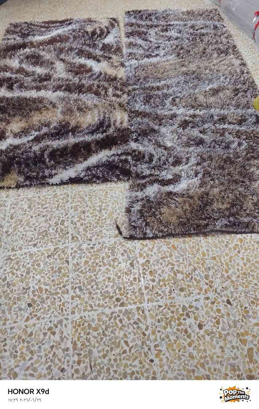 السلام عليكم محفورة مال غرفه اخشاب قياس الاكبير
٢ونص في ٣ مع قطعتين صغار للجوانب 
نوعيه ام الفرو جديدة
سعرة ١٥٠ وبيها مجال بسيط
للاستفسار اكثر تواصيل ع واتساب
***********
ملاحظه مهما توصيل ماكو الشراي يجي ياخذها العنوان حي الجزائر
