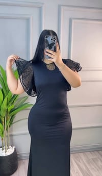 محلي ملابس نسائي عطور مواد التجميل بوجود توصيل 07770525880