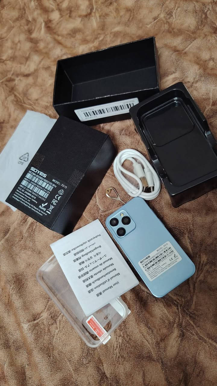 ايفون صغير الحجم
يصير له سمكارت ورام معه حافظه ولاصق شاشه ٤٥ معه توصيل
***********
