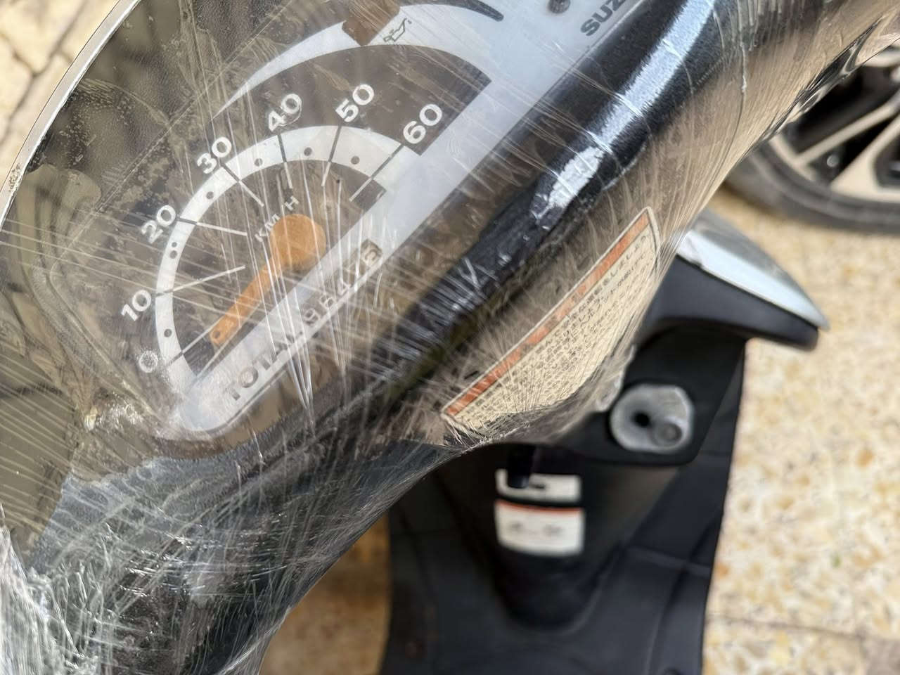 ساسوكي رياضي جديده مكفوله سعر٤٠٠ وبيه مجال شراي اتصل وبخدمتك***********
