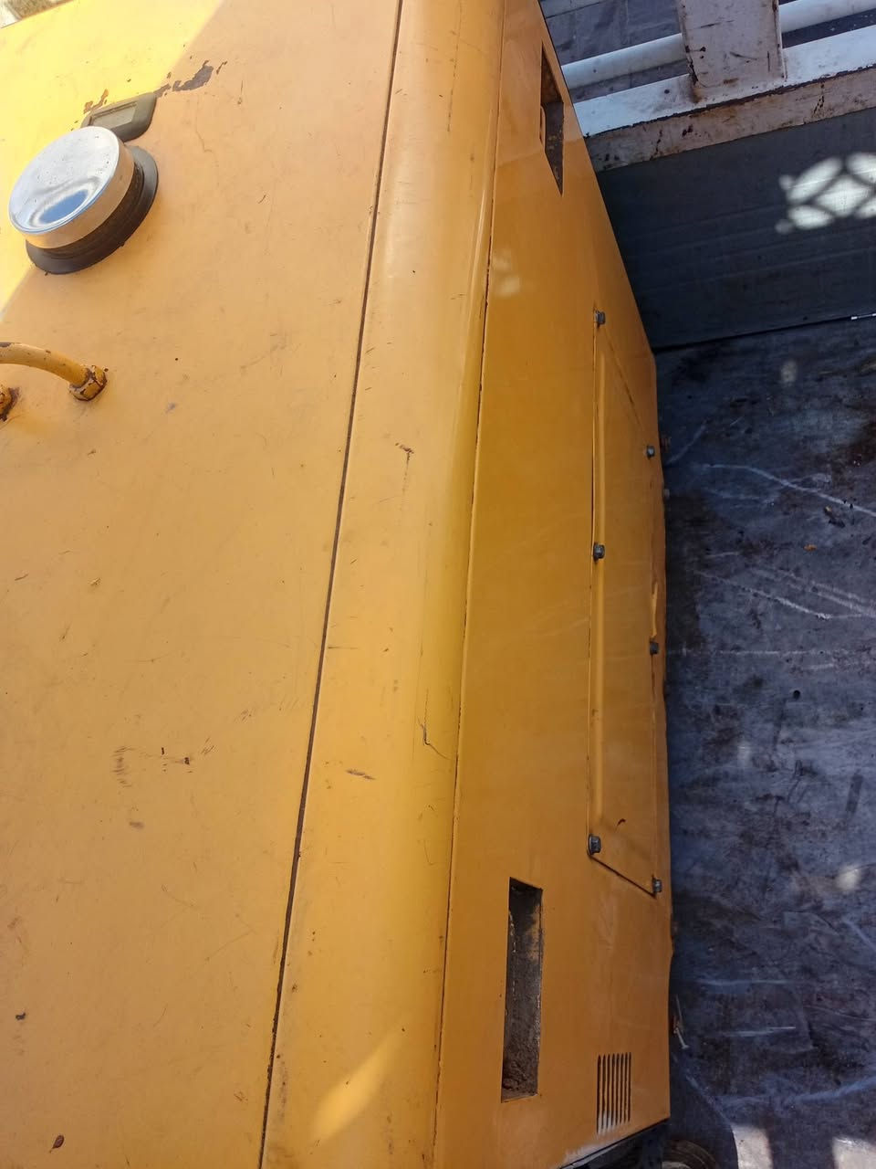 السلام عليكم مولد گاز 5 كيفي 20 انبير بلاديه برغي ما مفتوح بيه  راس توليد دبدوب شغاله نگره شاشه لمس باتري جديد صوته هادئ السعر 600 وبيه مجال بصيط العنوان بغداد مدينة الصدر الاستفسار اتصل ***********
