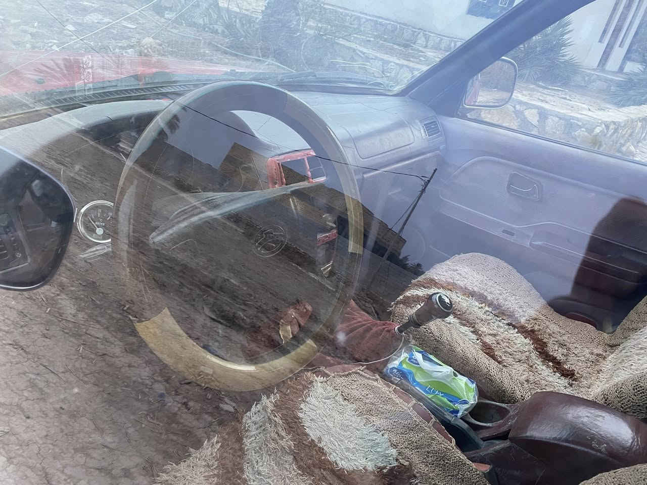 سلام عليكم دير2012رقم واسط مداور ثاني يوم مكينه كير حداديه جديد توني شادهن المكاني السماوه قضاء الرميثه السعر36بيه مجال
الرقم***********
