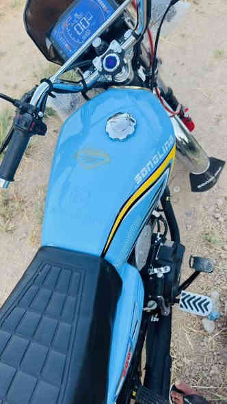 السلام عليكم سولنك للبيع موديل ٢٠٢٦ محرك ٢٠٠ فول مواصفات السعر٩٠٠  هـ ***********
