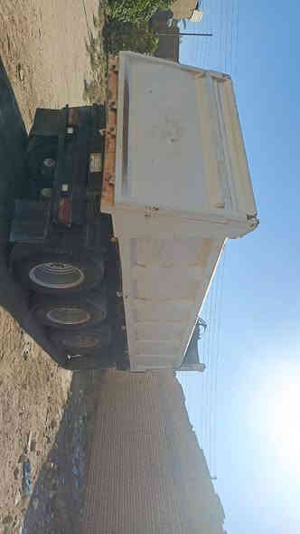 فالفو موديل 92قاطره ومقطوره جاهزه بشغل مربوطه قاطره ومقطوره ٣لوحات رقم بغداد الماني سنويه 2028شاصي بلاد طويله محرك وبم ونوزل مجفت جديد بعده على سحك كير ٣×٣ مجموعه بايجر تحويل مباشر ماكو وكاله
تخم تاير راس وعربانه سياره ما بيهه يي نقص سعر 325 مكاني بغداد سبع البور ***********
***********
