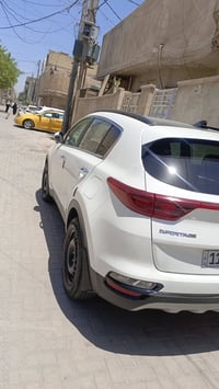 سبورتج موديل 22 امريكي باب وجاملغ بدون دواخل سياره جاهزه الاستفسارات 0...