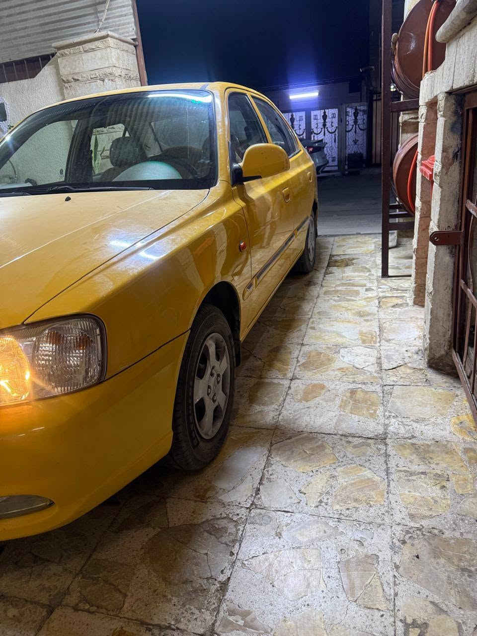السلام عليكم
للبيع فيرنا ٢٠١٥ما معيودة السياره جاهزه من كلشي تبريد ثلج رقم انكليزي تحويل ثاني يوم السياره مال جنايه خير من الله بالواقع احلى من الصور  المكان بغداد الدورةالسعر 80$وبيه مجال بسيط  للاتصال*********** بي واتساب واتصال.
