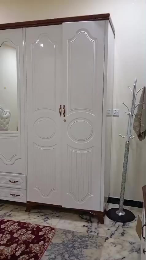 غرفت نوم صاج تفصال على الطريقه التركيه مستخدمه قليل غرفه تكمه وشخط مابيها وتكدر بكيفك اتفكه وتشدها وماعليه شي


**إذا كنت صاحب هذا الإعلان وتريد حذفه لأي سبب، رجاءا أرسل رسالة إلى الدعم الفني**