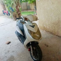 دراجه سكنس فحل كابريتر الدراجه شغاله و كامله  عوزهه بس ولفات المكان ال...