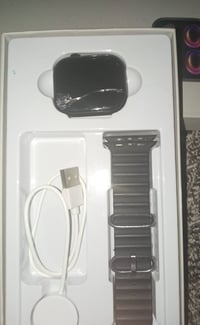 ساعة ذكية • شاشة مكسورة • شغالة