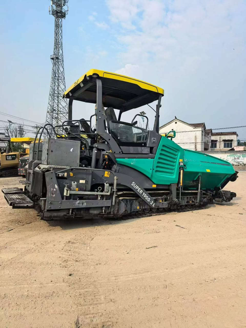 Selling the 2017 boutique Folgler 1900-3L telescopic paver, with 5700 hours of operation. WhatsApp:+86 18921799966 WeChat: 18260713835


**إذا كنت صاحب هذا الإعلان وتريد حذفه لأي سبب، رجاءا أرسل رسالة إلى الدعم الفني**