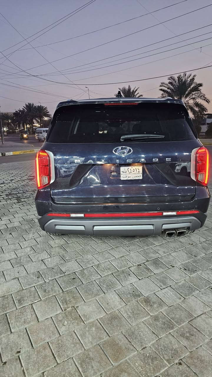 السلام عليكم شباب هونداي بلسايد لمتد موديل ٢٤ بدون رقم  منفيس بسمي. صبغ جاملغ وباب وحافه البنيد. السعر ب٢٢٠ عنوان بغداد جميله. ***********
