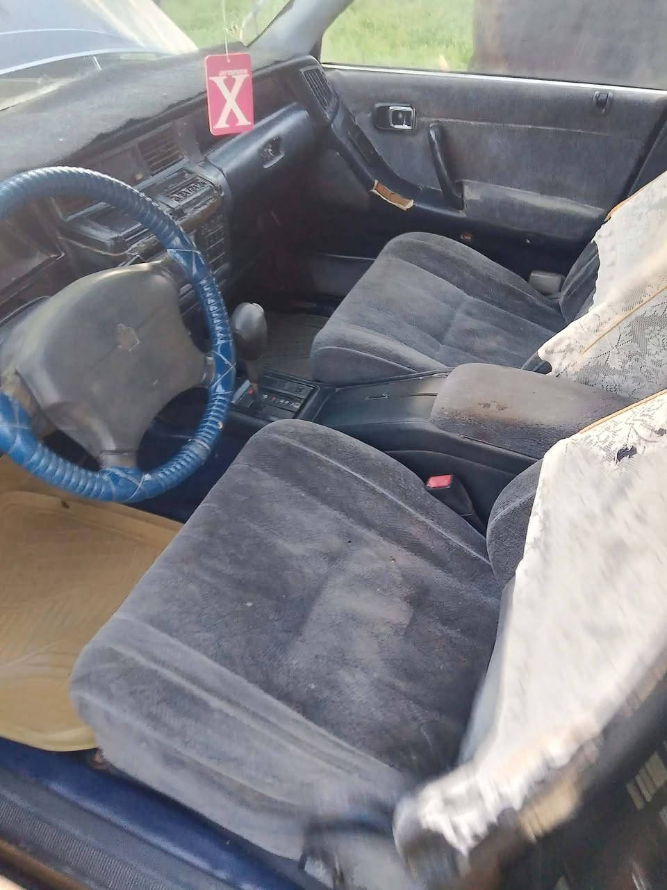 السلام عليكم  سياره  أرنب  للبيع موديل ٩٣مكينه وگير جاهزات المكان الناصريه قضاء الدوايه للأستفسار اكثر اتصل على الرقم ***********
