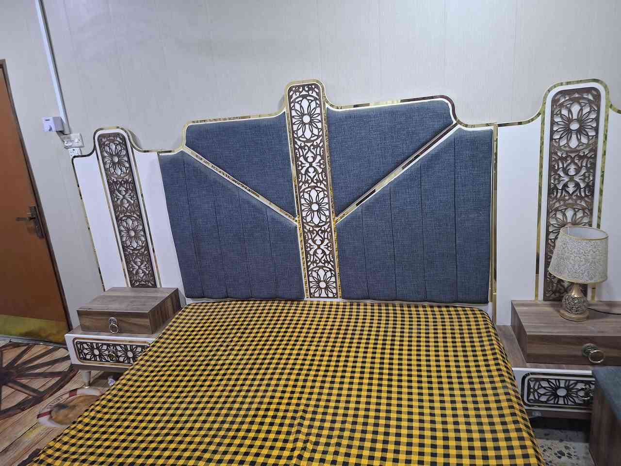 السلام عليكم غرقة تركية جديده للبيع استعمال قليل السعر 650 وبيها مجال للإستفسار واتساب فقط ***********
