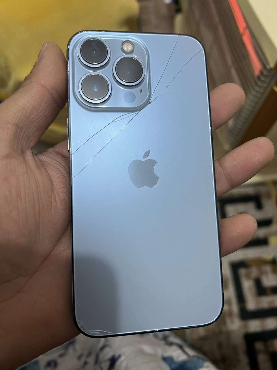 ايفون 13برو فقط
ذاكره 256
تك سيم 
بطاريه 100 مبدله اصليه
نظافته ممثل مموضح بالصور 
سعره 450 بي مجال


**إذا كنت صاحب هذا الإعلان وتريد حذفه لأي سبب، رجاءا أرسل رسالة إلى الدعم الفني**