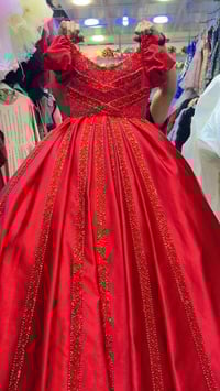 مستخدم نظيف للبيع ٠٧٨١٤٠٣٥١١٤