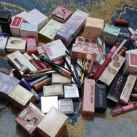 شلعة مكياج • عناية • ١٤٤ قطعة