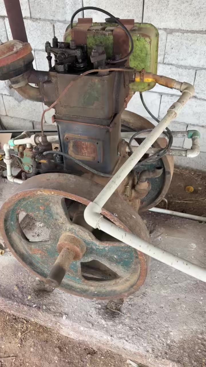 السلام عليكم ورحمة الله وبركاته
توجد مولدة كهربائية للبيع كل المعلومات الخاصة بيها موجودةبالصور وكذلك يوجد جهاز منظم التوليد مربوط على جهاز التوليد
السعر مليون ونص 
الاتصال على الرقم التالي ***********
العنوان : محافظة ميسان- قضاء الكحلاء
