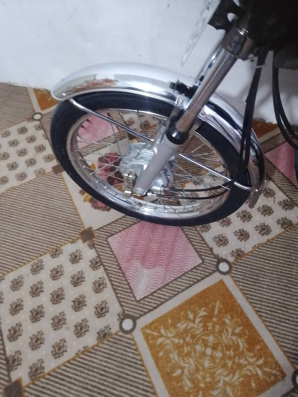 السلام عليكم دراجه نامه شلامجه الأصلي للبيع رقم وسنويه موديل 23 طالعه ب 24 كفاله عامه وكله شغاله تحويل ثاني يوم السعر مليون و 900 /  1900 / وبيه مجال بسيط عنوان الزبير الشراي يتصل ***********
