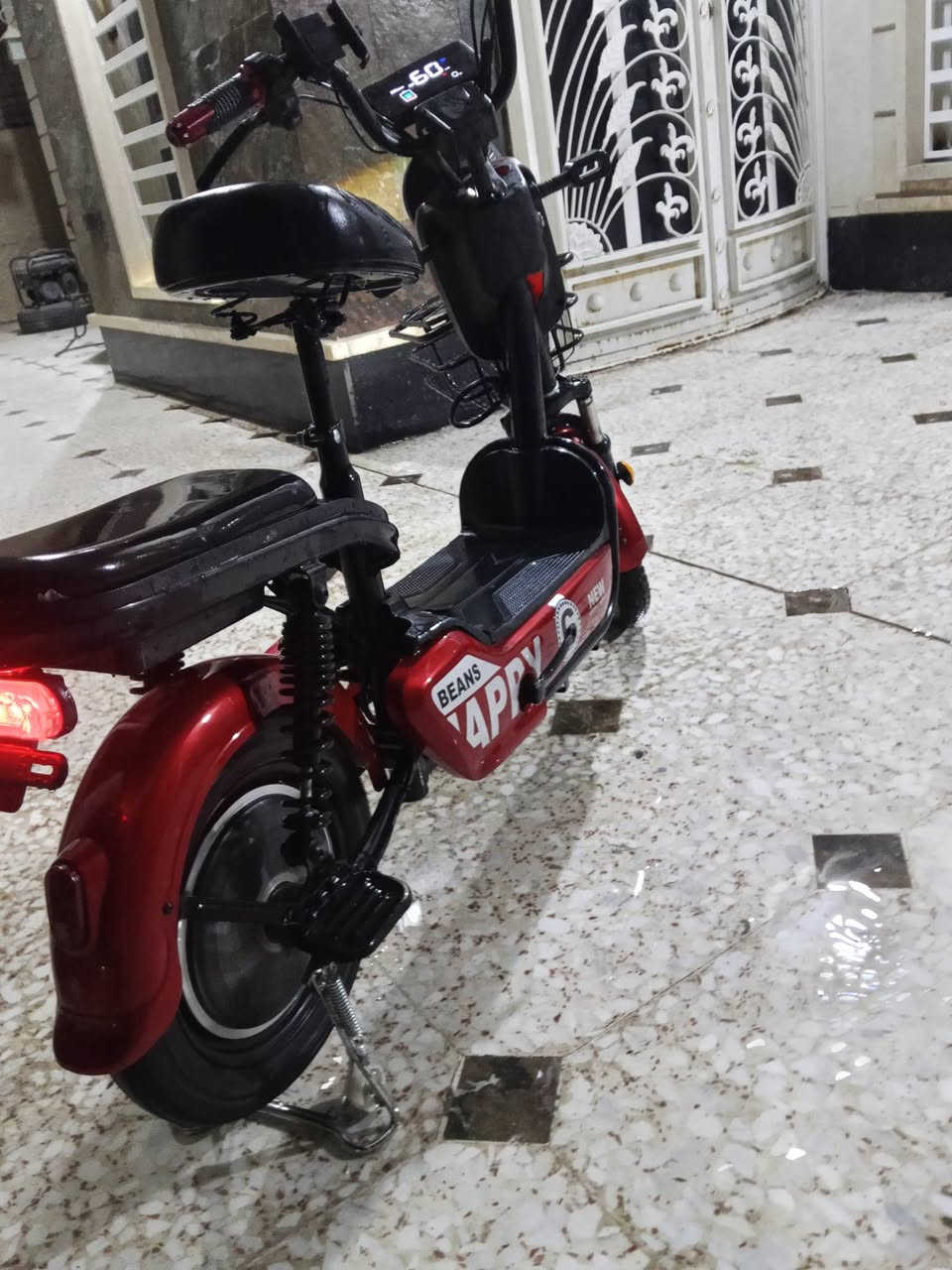 دراجه شحن HAPPY
فول مواصفات تجيك 4 نمر

سرعته 60//40حقيقي

شاحنه جديده 4مفاتيح بصمتين تشغل ع بعد 

بطاريات 4 مداخله تصليح ابد صلي شهر ونص من جبته 

رقم الهاتف***********
لايت عالي ناصي  السعر330 وبيه مجال للطيبين😃🩵
