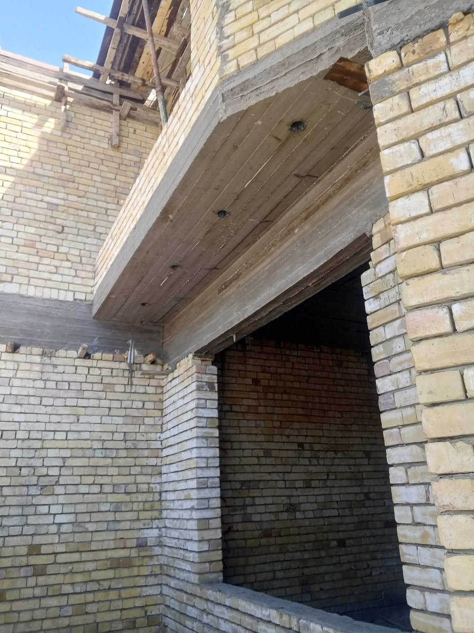 نجار قالب من بغداد متفرغ حاليا ***********
