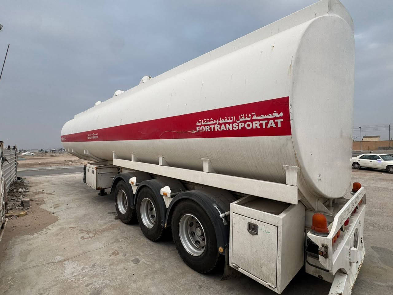 للبيع صهريج شاكر موديل ٢٥ زيرو حمولة  ٥٧ الف  السعر  ١٣٥ بي مجال  رقم ابو الصهريج  *********** البصرة, العراق
